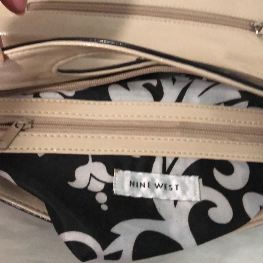Purse - Picture 6 of 8
